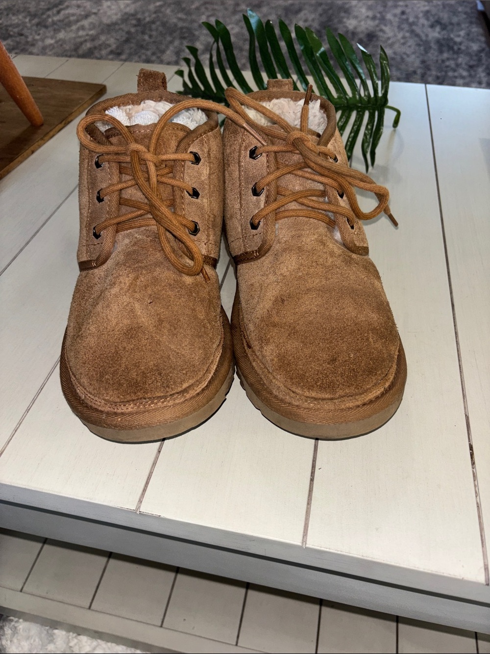 UGG Kids Chestnut Suede Lace-Up Boots